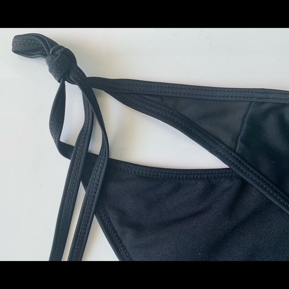 NWT BLACK MISSGUIDED MESH INSERT STRING BIKINI - Picture 3 of 5